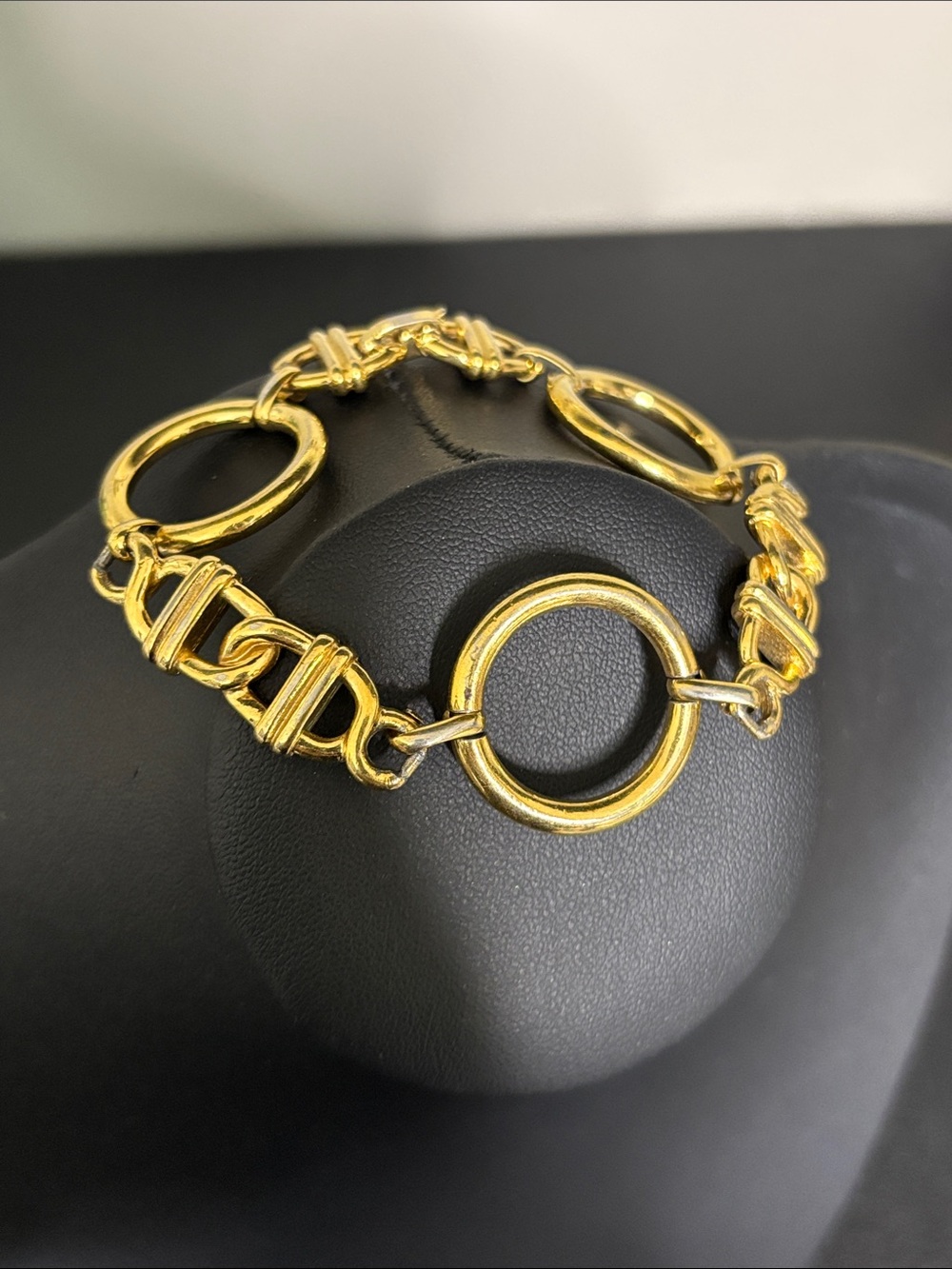 Vintage Monet Gold Link Circle Bracelet